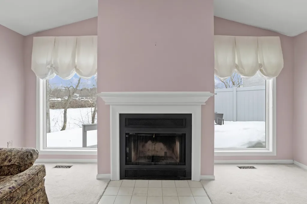 79 Walden Pond Drive Nashua NH 03064