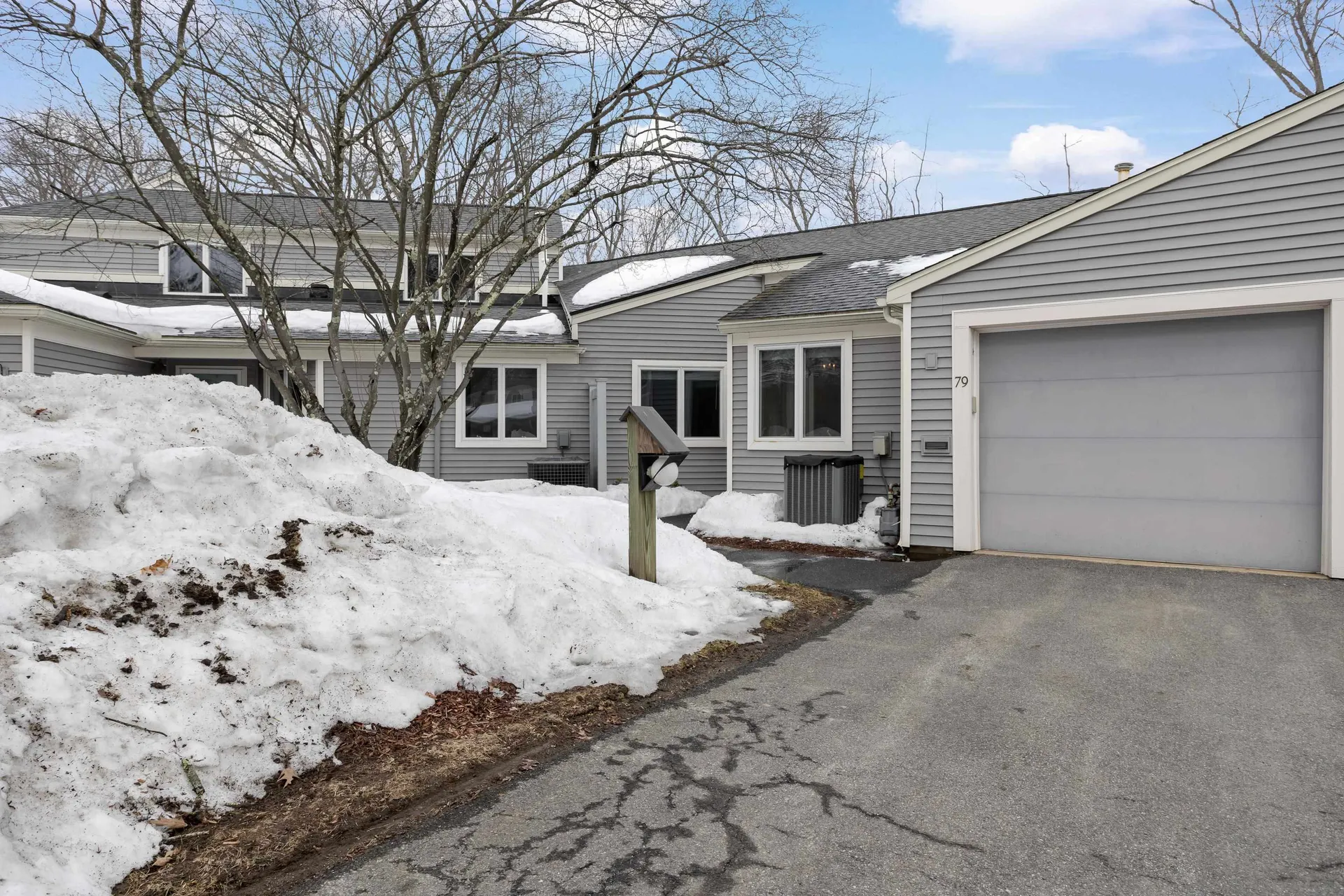 79 Walden Pond Drive Nashua NH 03064