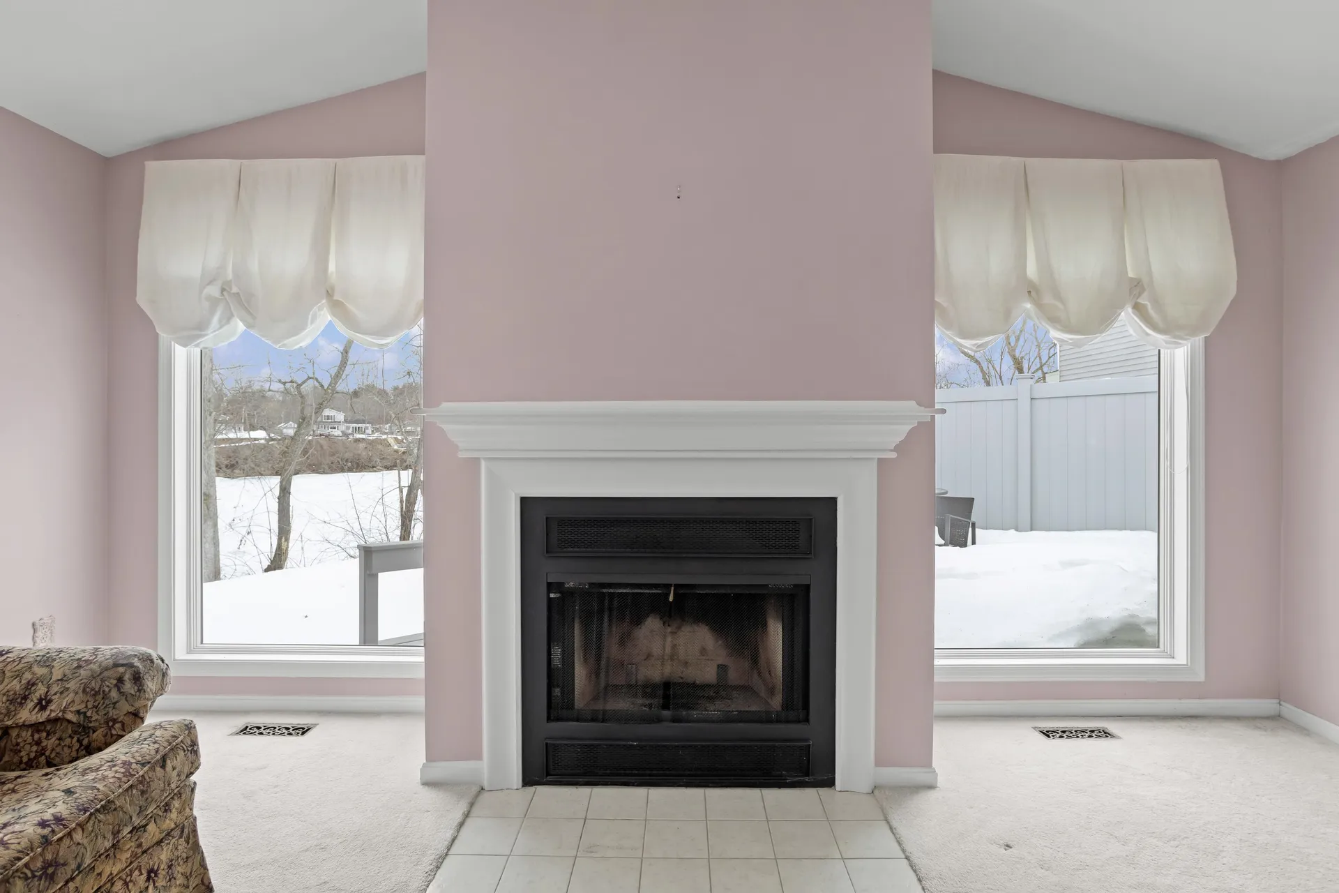 79 Walden Pond Drive Nashua NH 03064