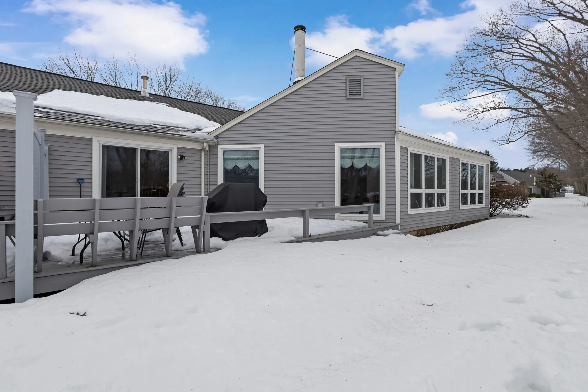 79 Walden Pond Drive Nashua NH 03064