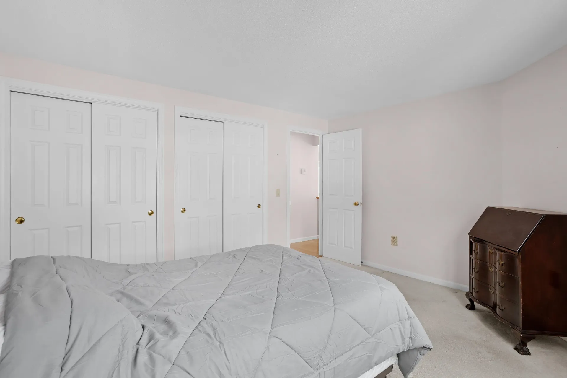 79 Walden Pond Drive Nashua NH 03064