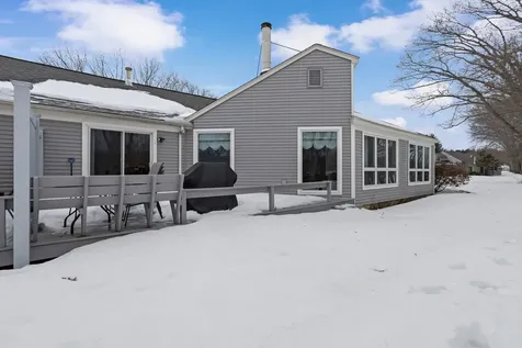 79 Walden Pond Drive Nashua NH 03064