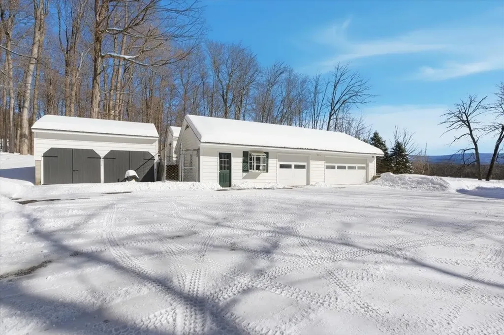 557 Bennett Hill Road Shaftsbury VT 05262