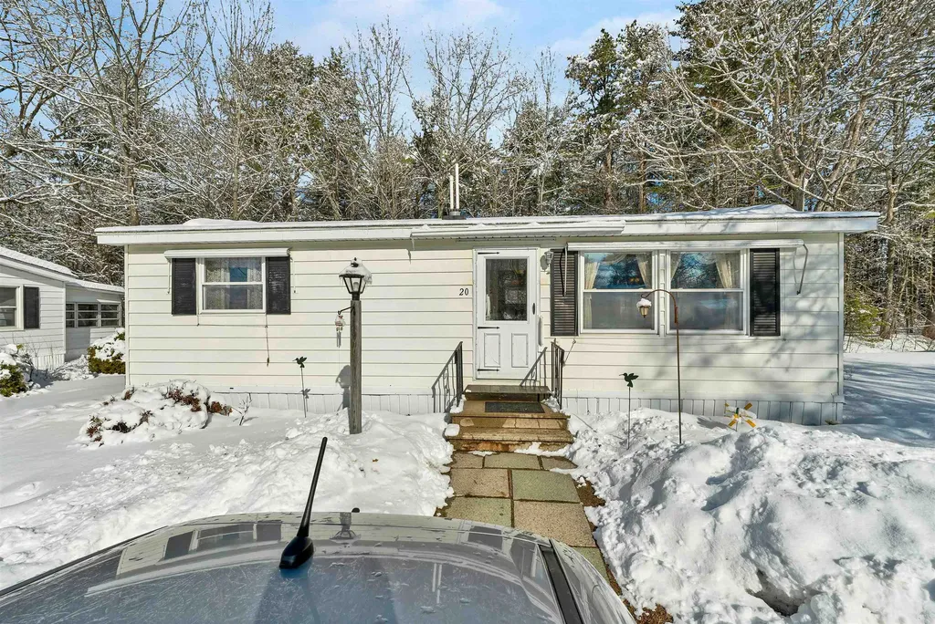 20 Fairfield Drive Concord NH 03301