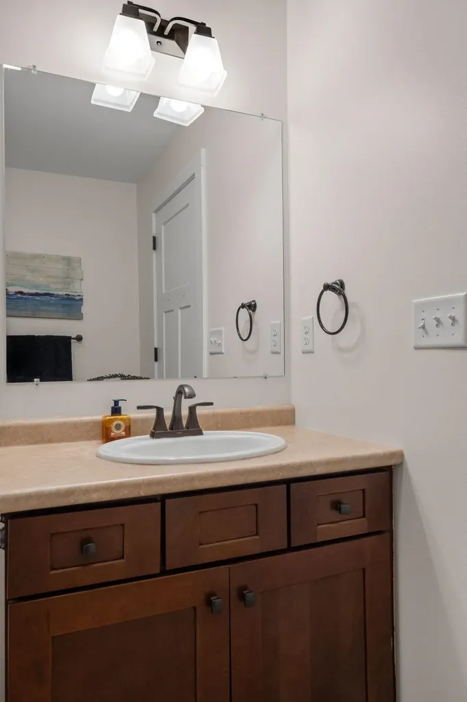 1 Firefly Landing Newmarket NH 03857