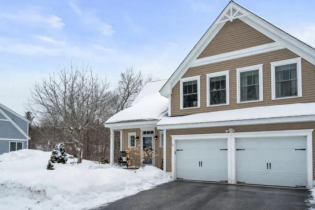 1 Firefly Landing Newmarket NH 03857