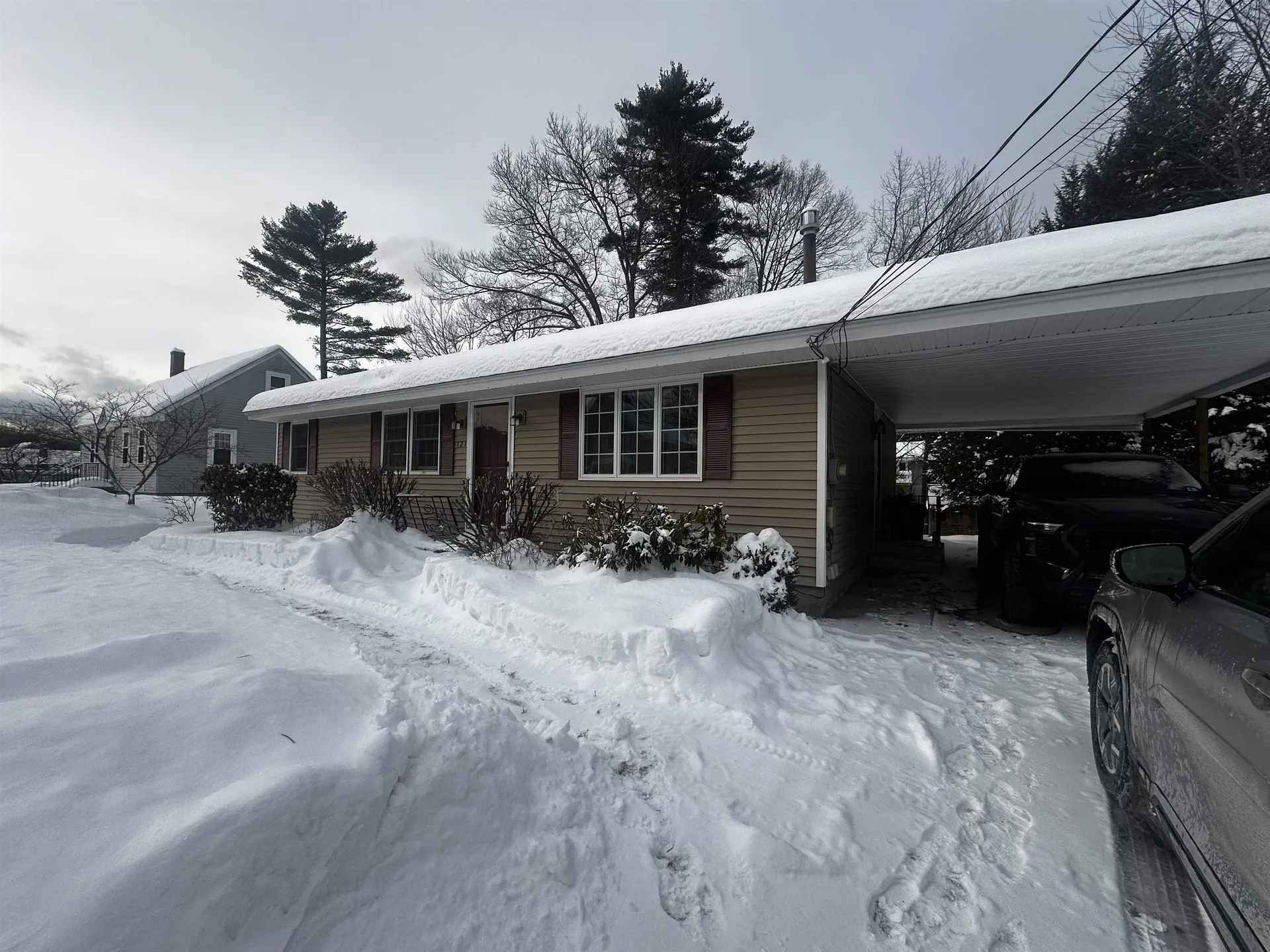 121 Mccarthy Street Manchester NH 03104