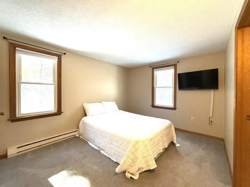 21 Plaza Village Road Plymouth NH 03264