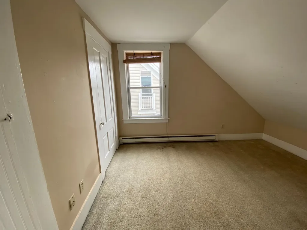 33-35 Elm Street Newmarket NH 03857