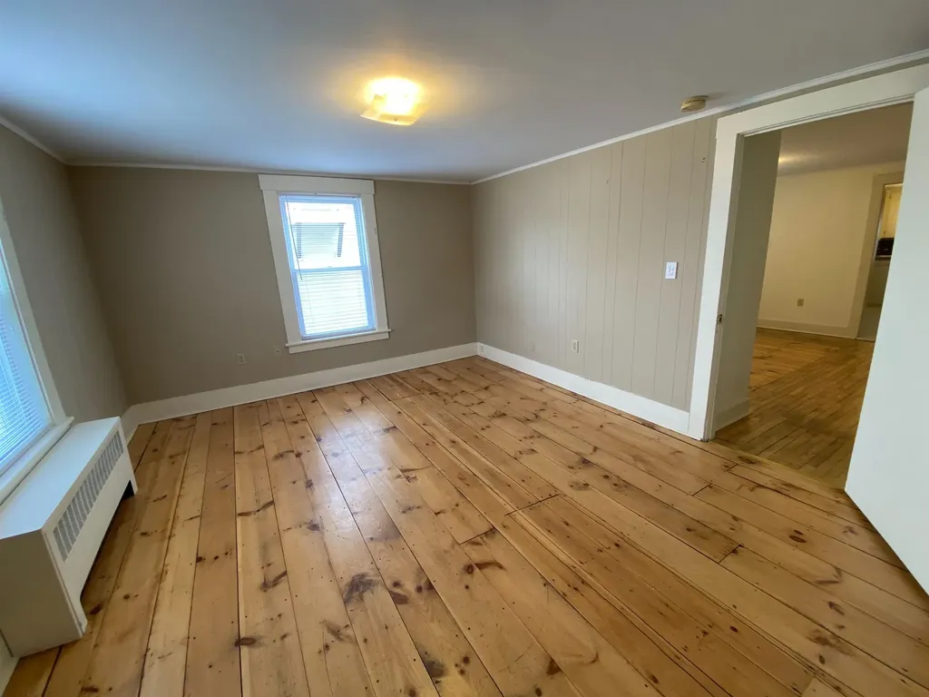 33-35 Elm Street Newmarket NH 03857