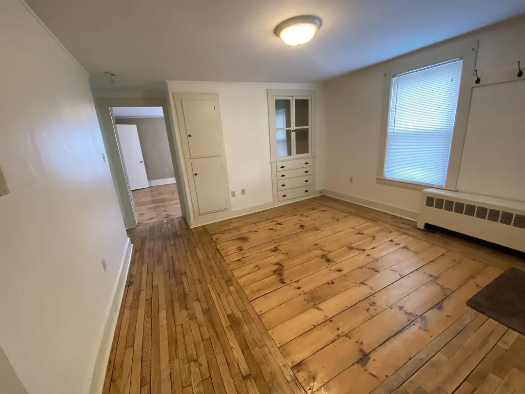 33-35 Elm Street Newmarket NH 03857