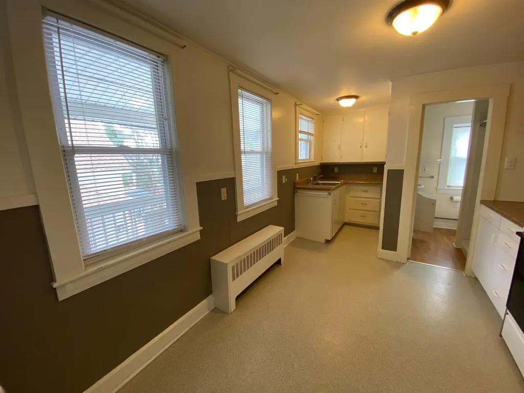 33-35 Elm Street Newmarket NH 03857