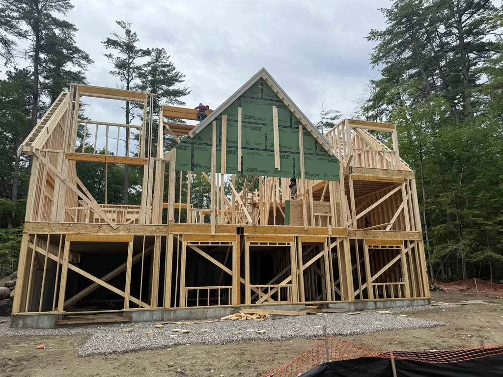18 Lovejoy Lane Meredith NH 03253