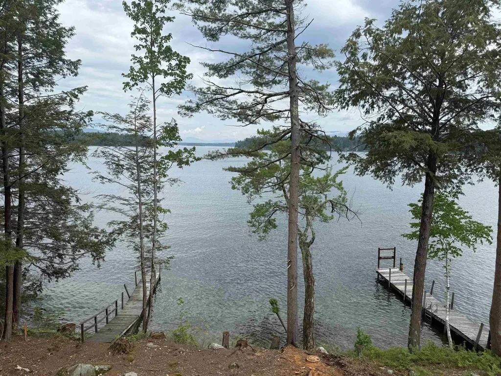 18 Lovejoy Lane Meredith NH 03253
