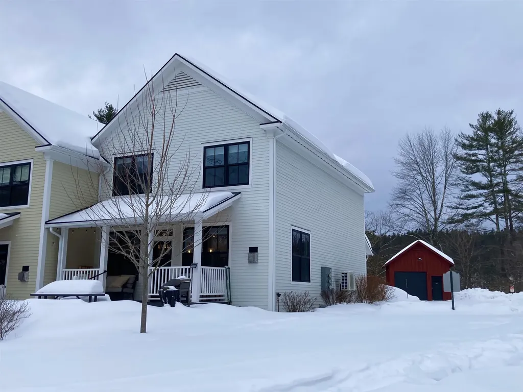 102 Hill Street Stowe VT 05672