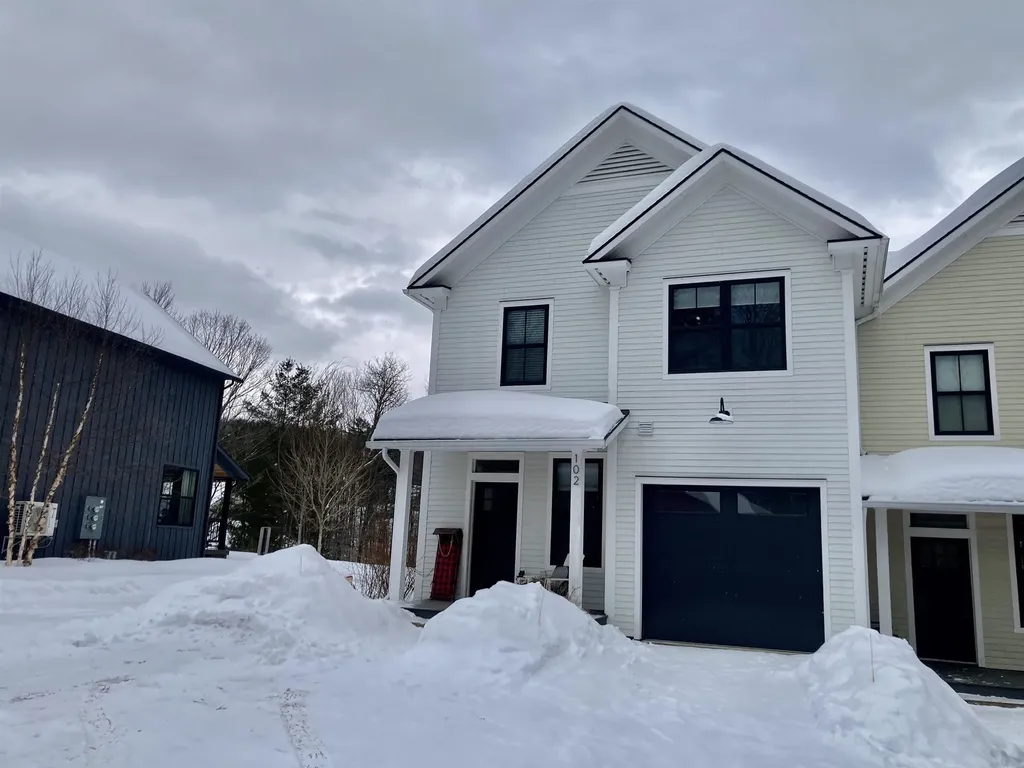 102 Hill Street Stowe VT 05672