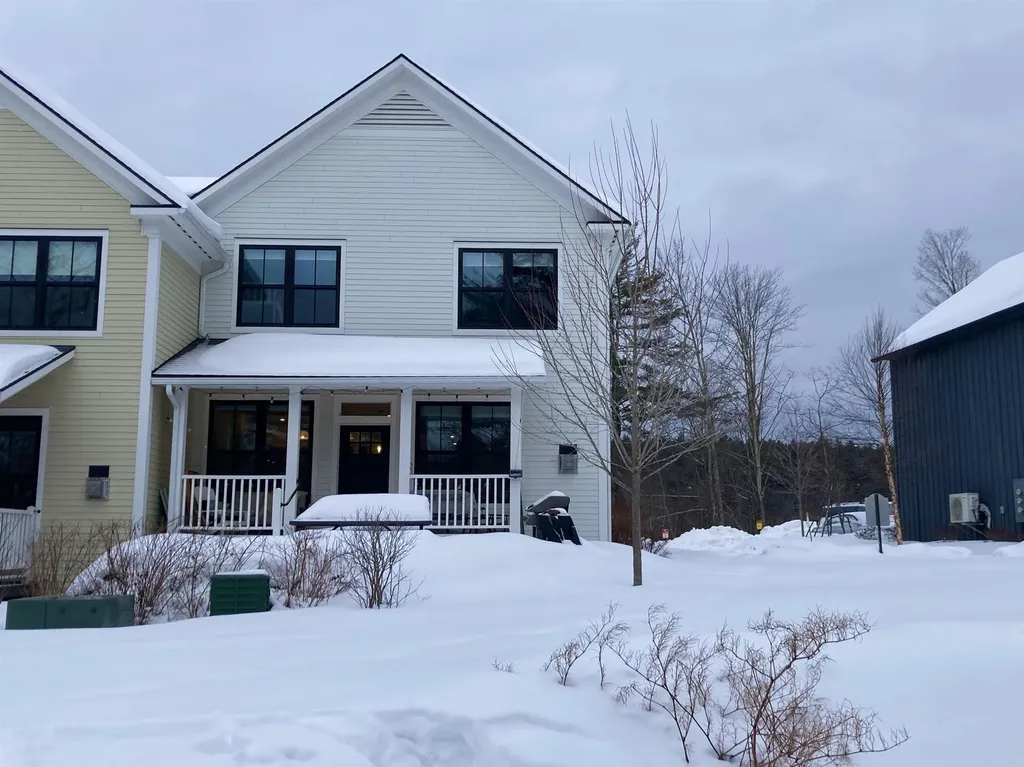 102 Hill Street Stowe VT 05672