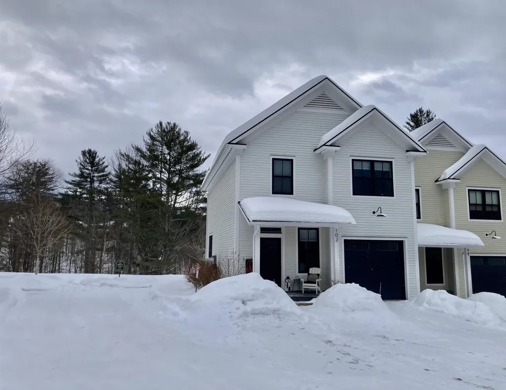 102 Hill Street Stowe VT 05672