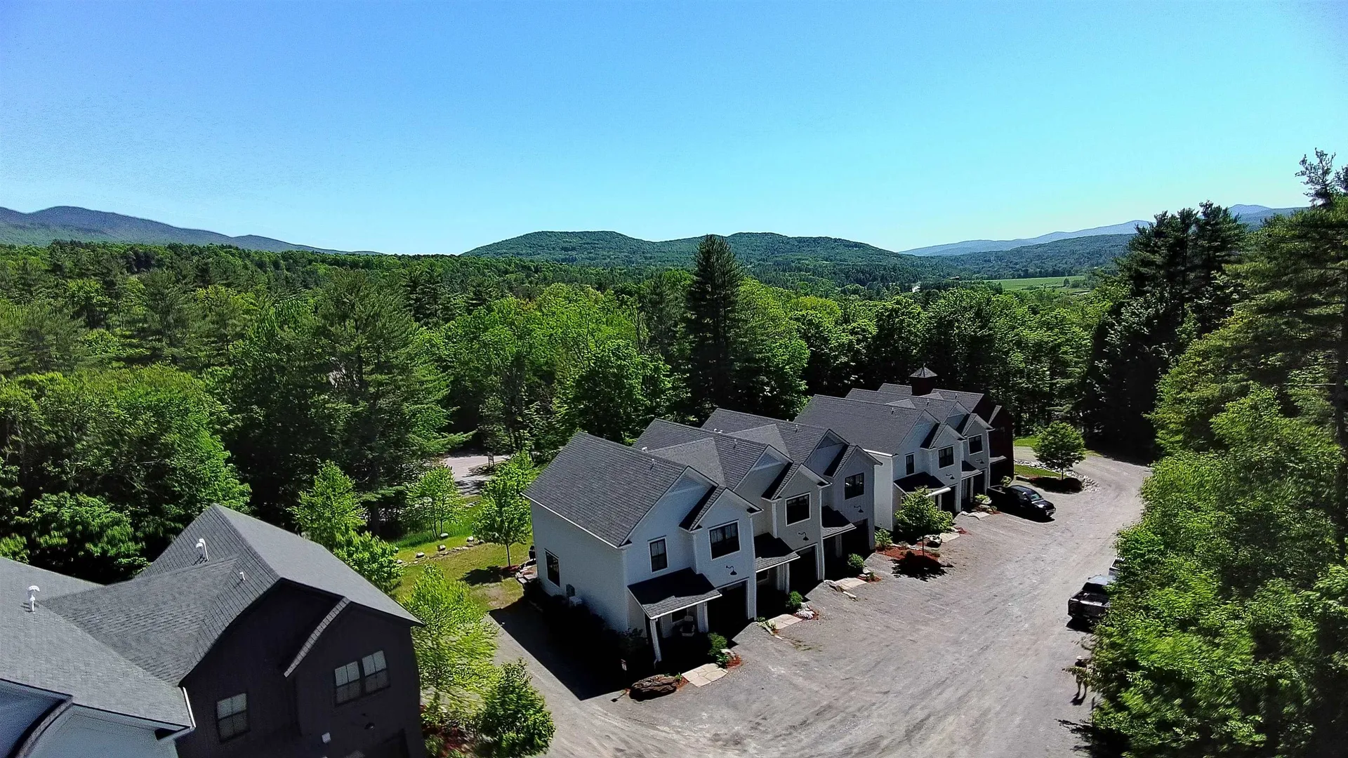 102 Hill Street Stowe VT 05672