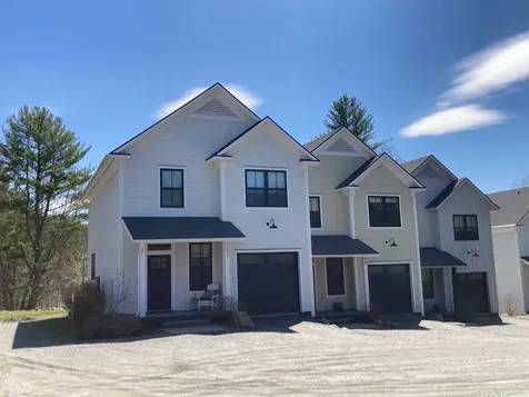 102 Hill Street Stowe VT 05672