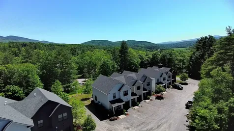 102 Hill Street Stowe VT 05672