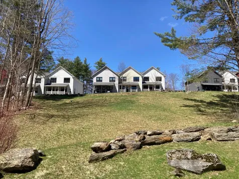 102 Hill Street Stowe VT 05672