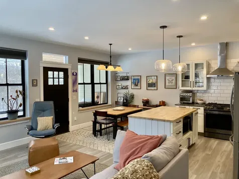 102 Hill Street Stowe VT 05672