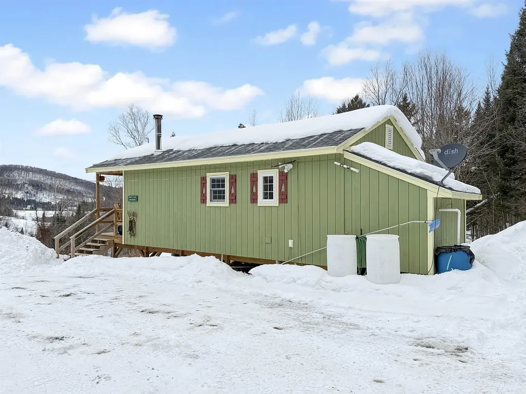 378 Reservoir Road Canaan VT 05903