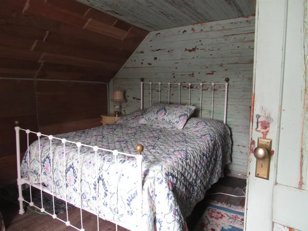 199 Geraldine Avenue Troy VT 05859