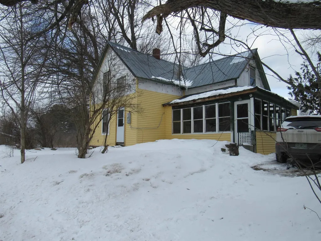 199 Geraldine Avenue Troy VT 05859