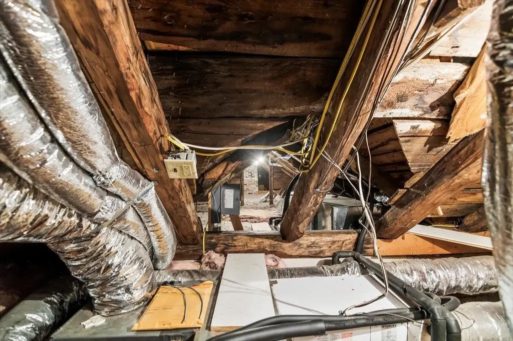 6795 Vt Route 100 Londonderry VT 05148