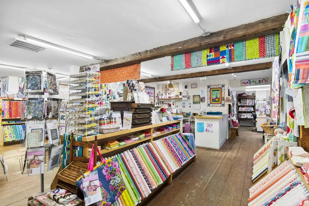 6795 Vt Route 100 Londonderry VT 05148