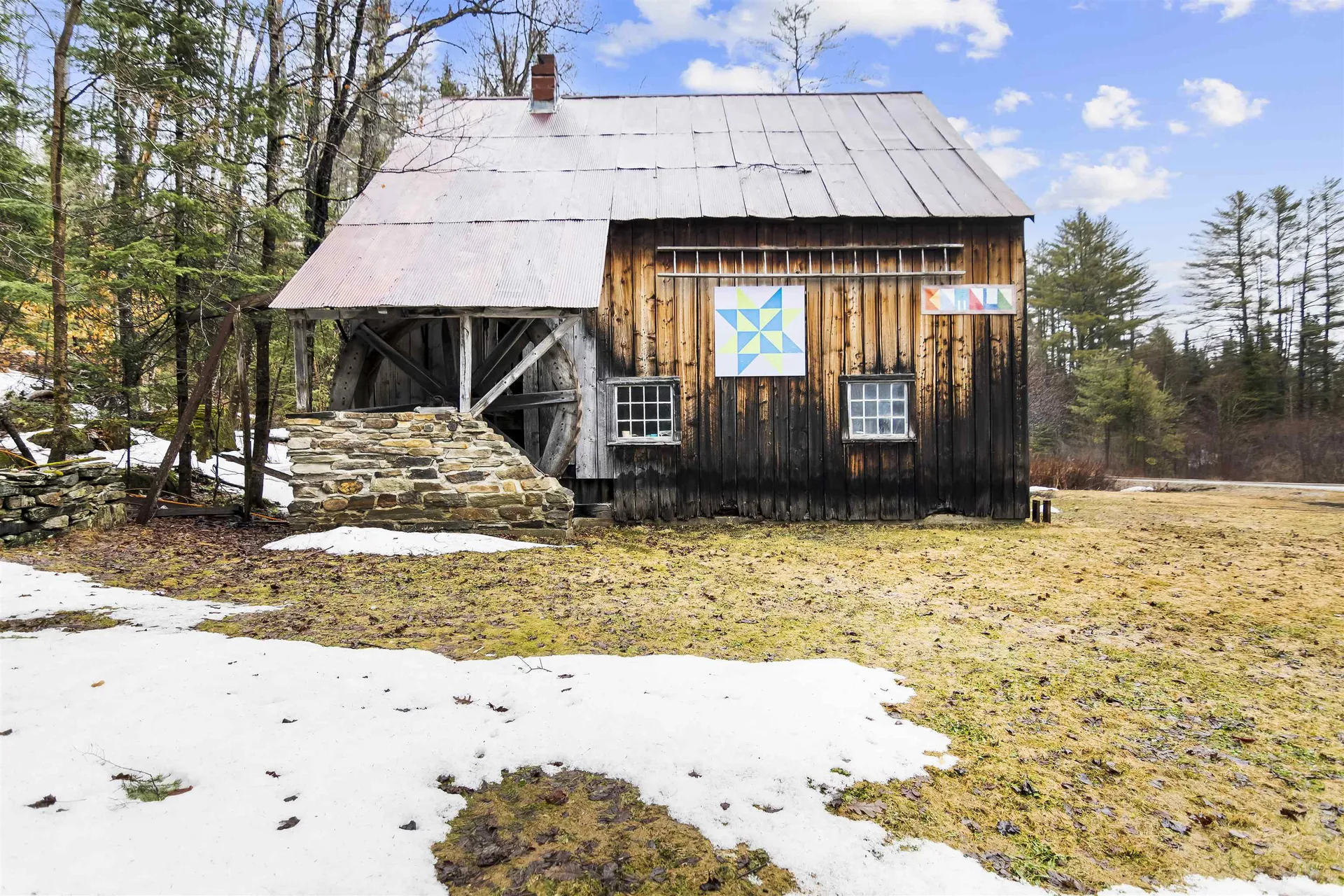 6795 Vt Route 100 Londonderry VT 05148