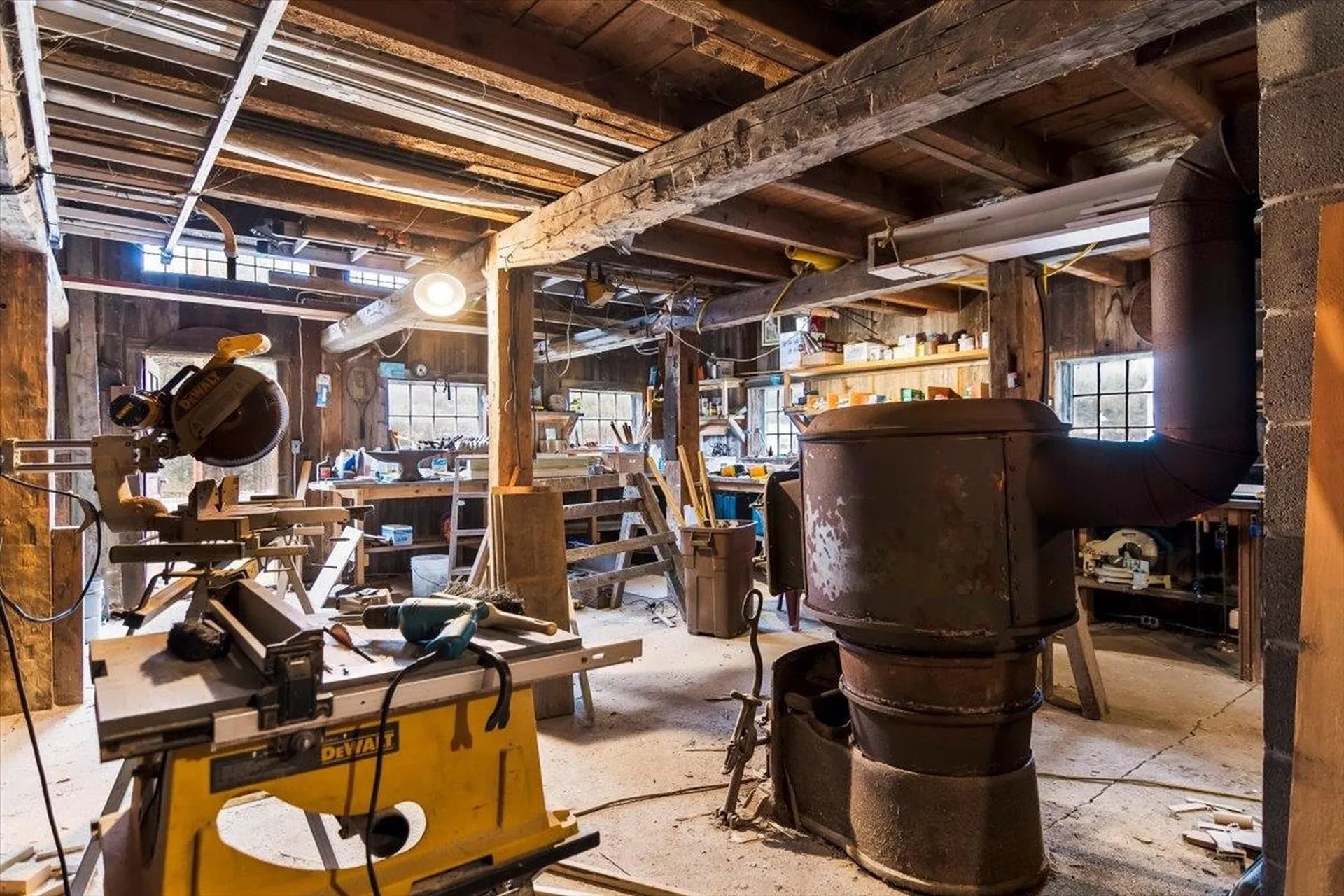 6795 Vt Route 100 Londonderry VT 05148