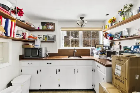 6795 Vt Route 100 Londonderry VT 05148