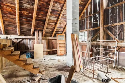 6795 Vt Route 100 Londonderry VT 05148