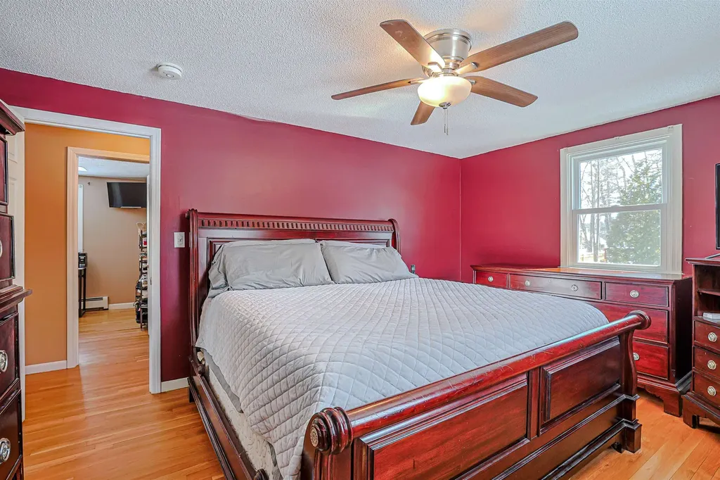 27 Farmer Road Merrimack NH 03054