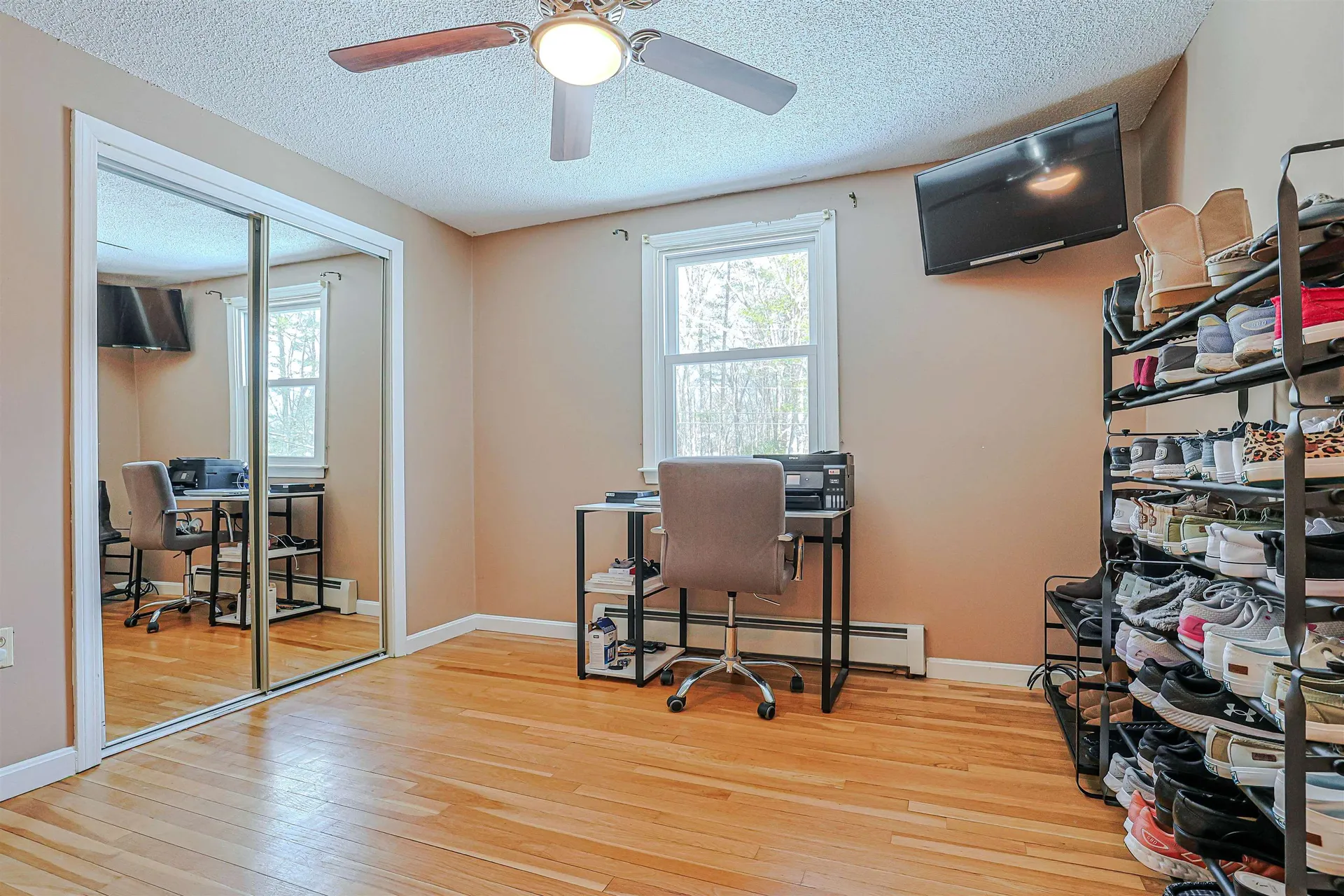 27 Farmer Road Merrimack NH 03054