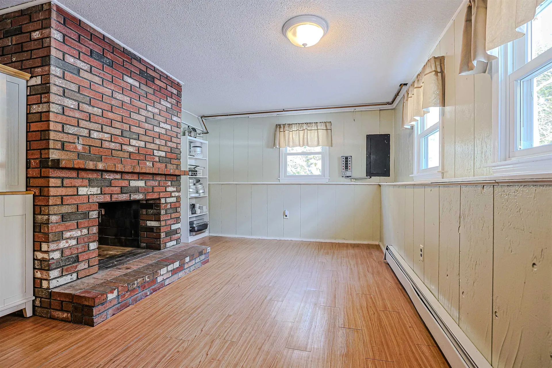 27 Farmer Road Merrimack NH 03054