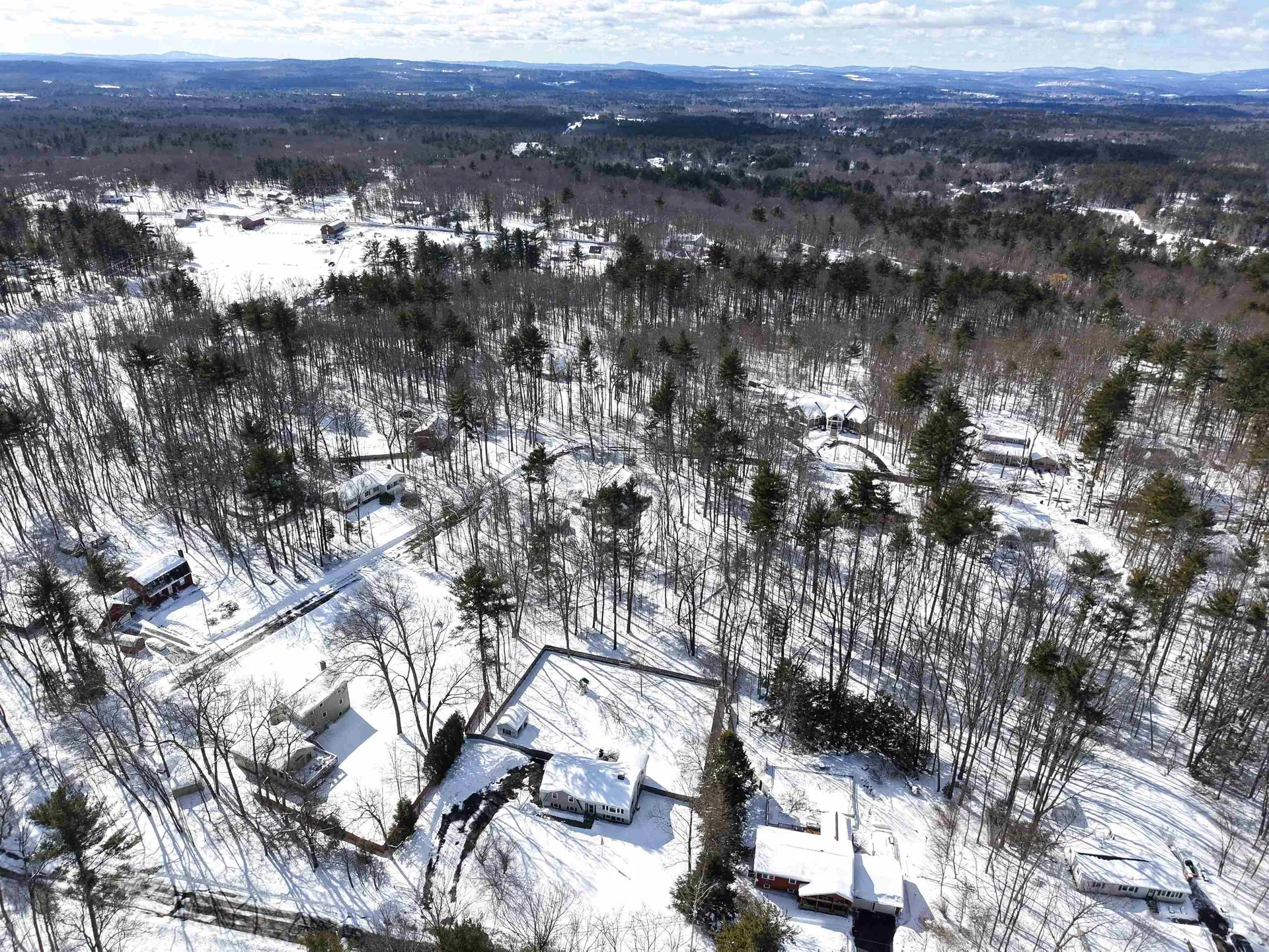 27 Farmer Road Merrimack NH 03054