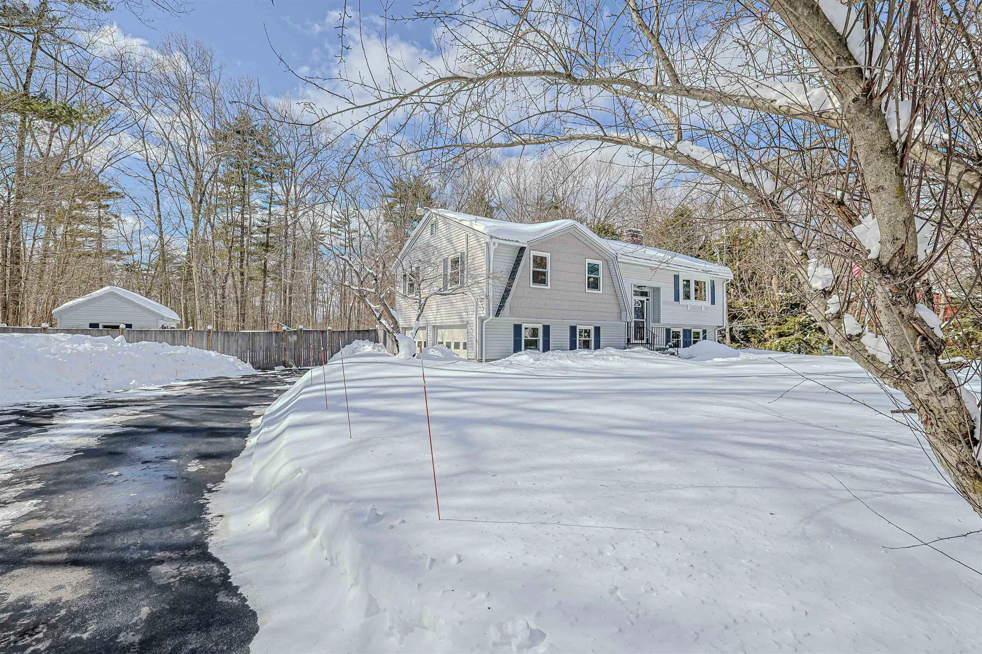 27 Farmer Road Merrimack NH 03054