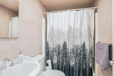 27 Farmer Road Merrimack NH 03054