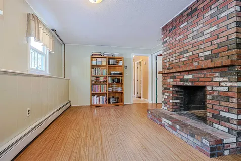 27 Farmer Road Merrimack NH 03054