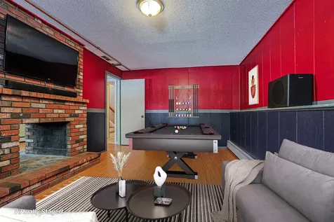 27 Farmer Road Merrimack NH 03054