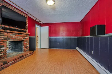 27 Farmer Road Merrimack NH 03054