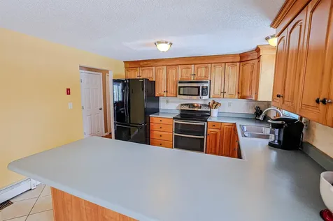 27 Farmer Road Merrimack NH 03054