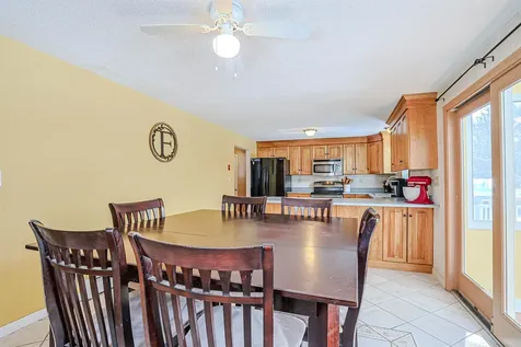 27 Farmer Road Merrimack NH 03054