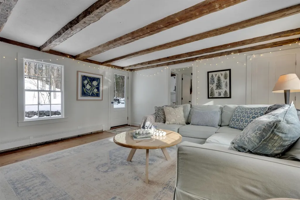 11 North Line Road Wolfeboro NH 03894