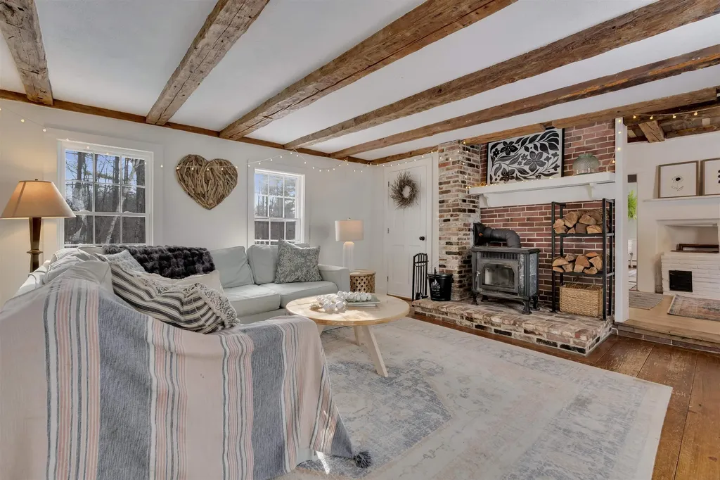 11 North Line Road Wolfeboro NH 03894