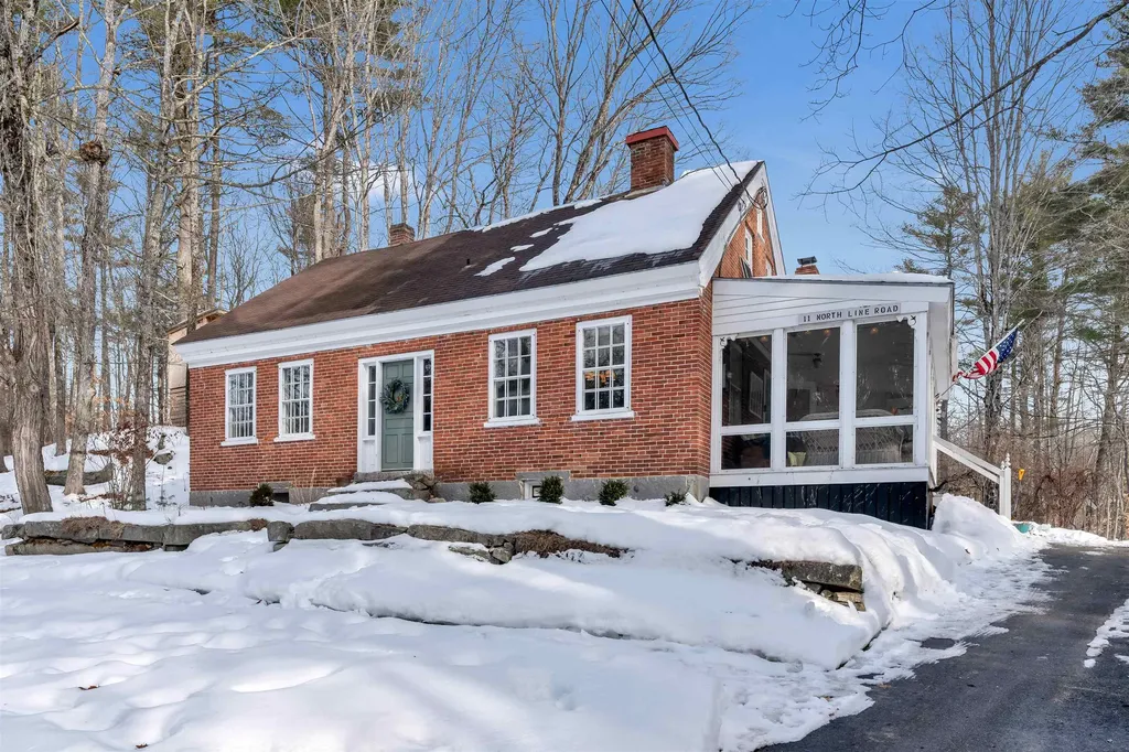 11 North Line Road Wolfeboro NH 03894